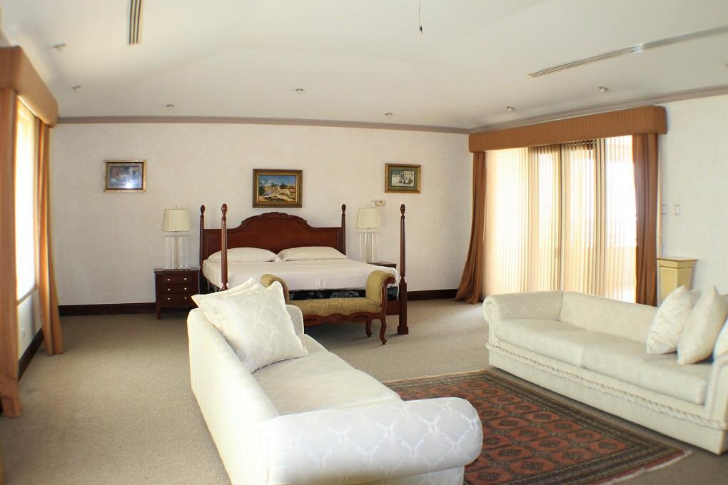 CR-006 property photo