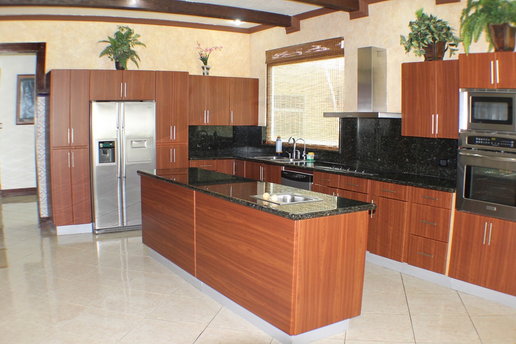 CR-006 property photo