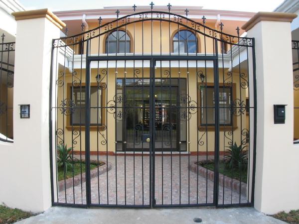 CR-007 property photo