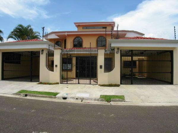 CR-007 property photo