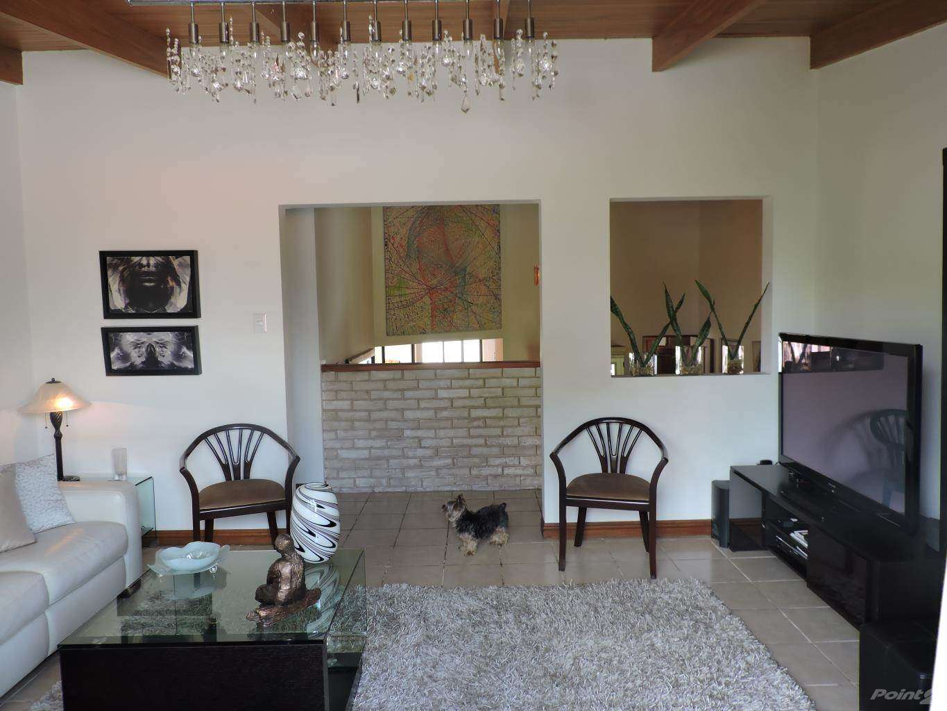 CR-010 property photo
