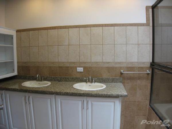 CR-011 property photo