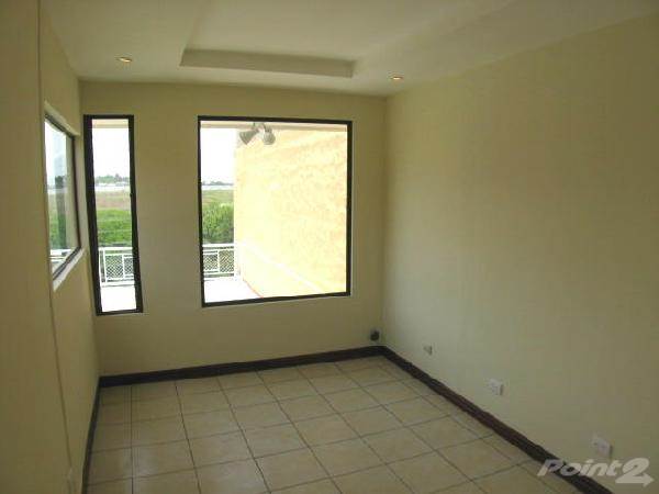 CR-011 property photo