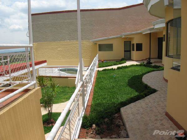 CR-011 property photo