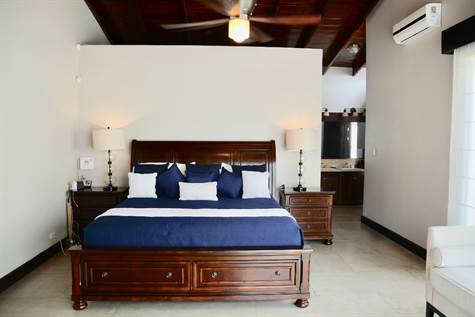 CR-013 property photo