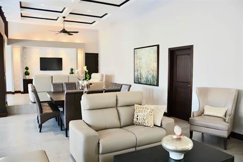 CR-013 property photo