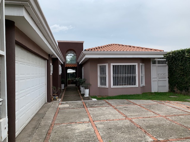 CR-063 property photo