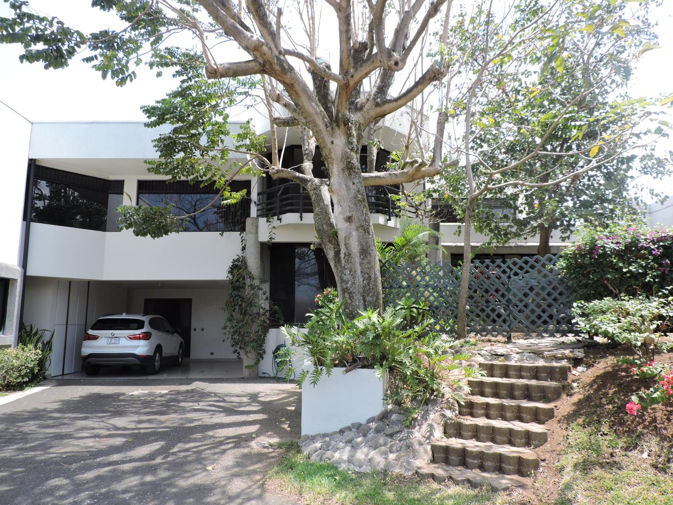 CR-065 property photo