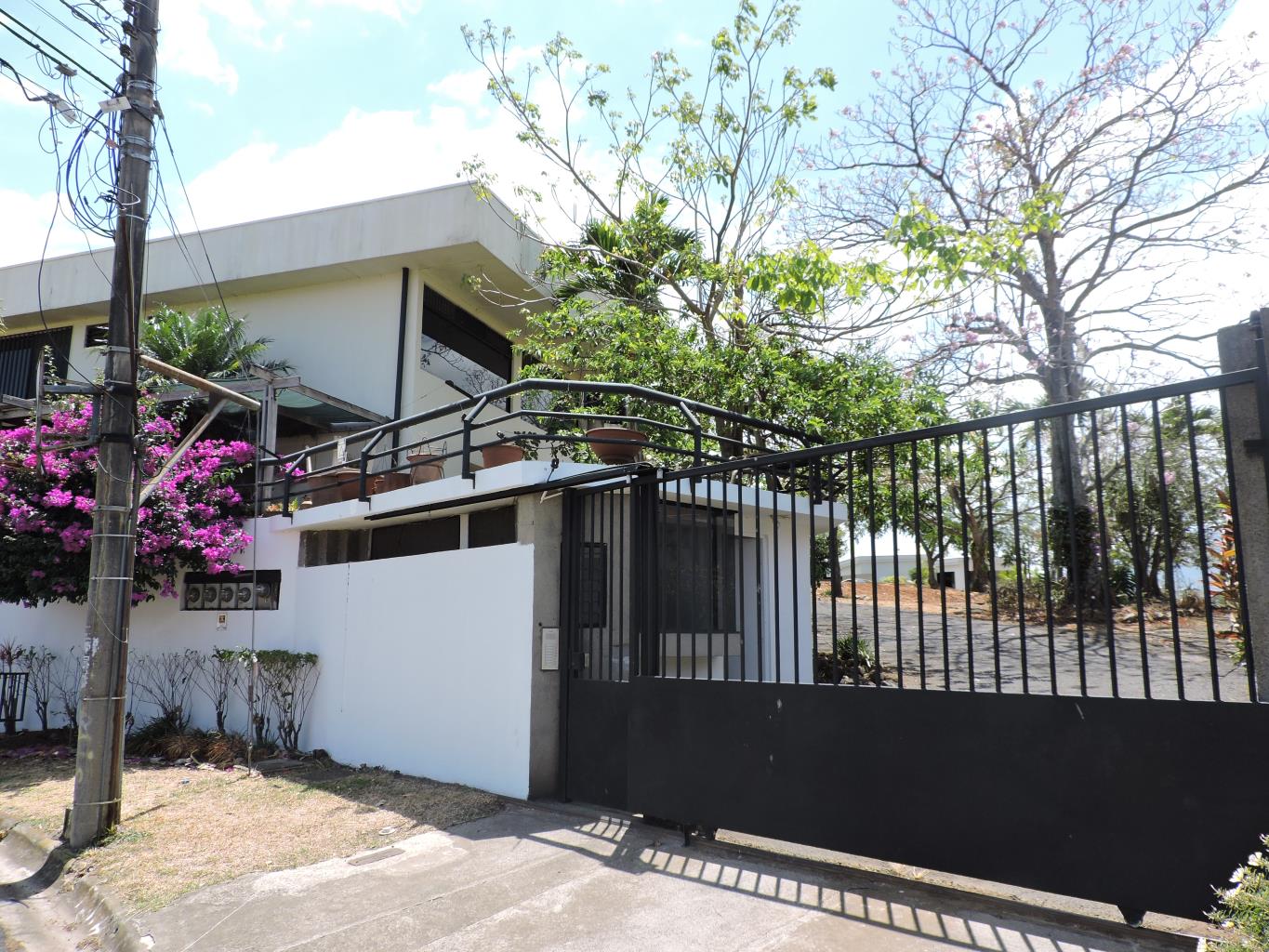 CR-065 property photo