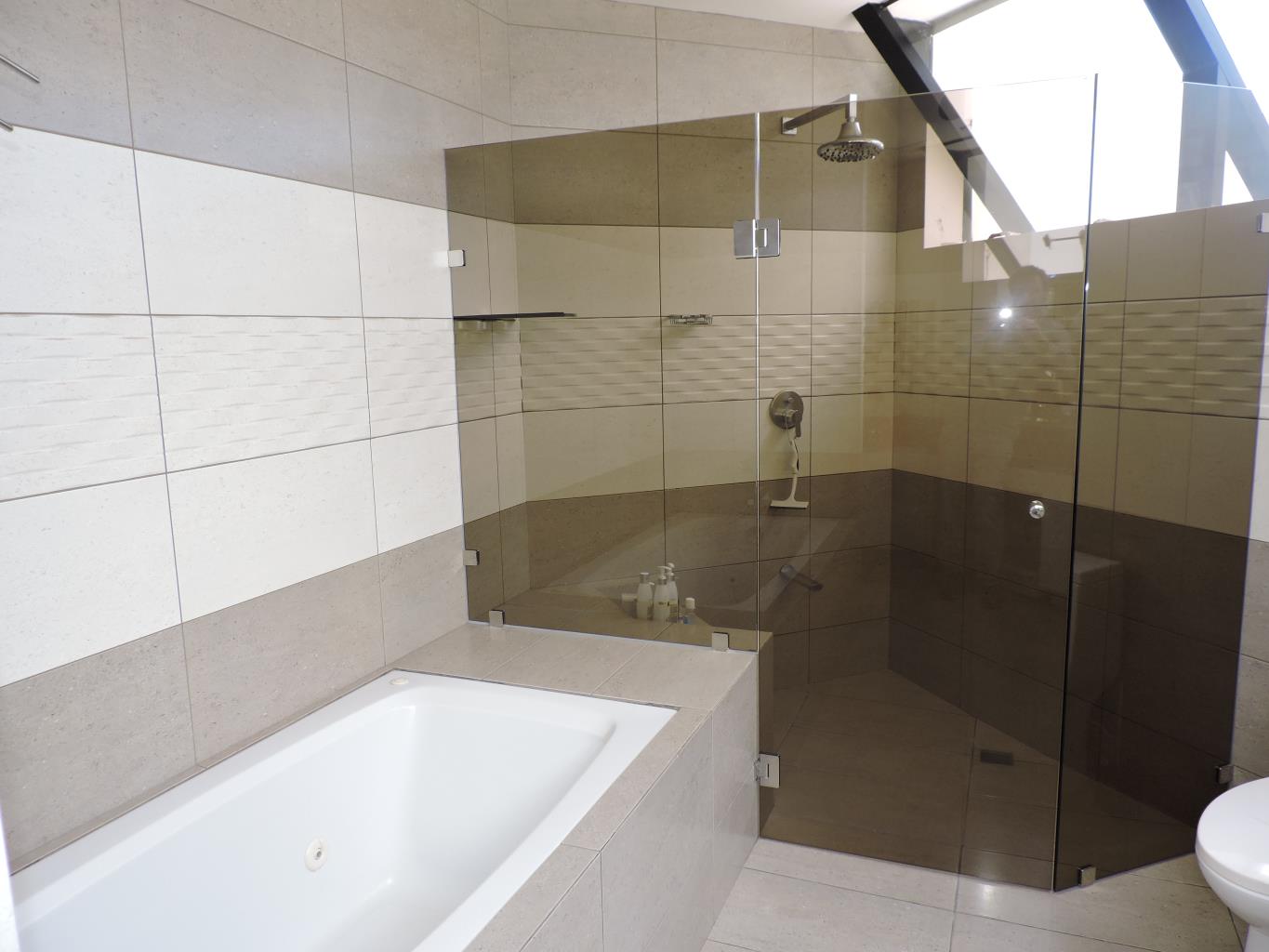 CR-065 property photo