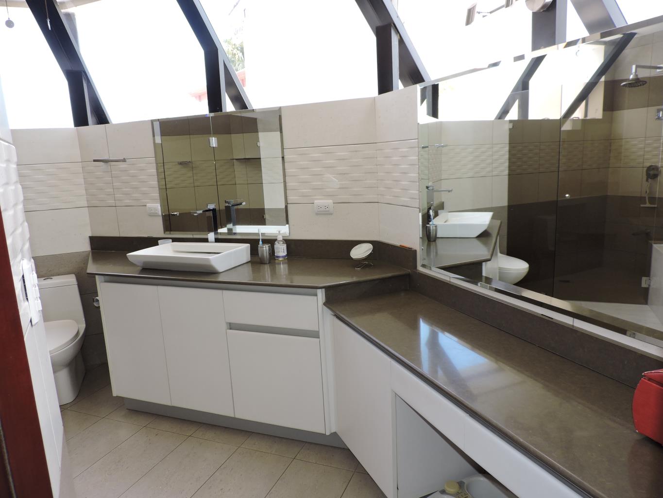 CR-065 property photo