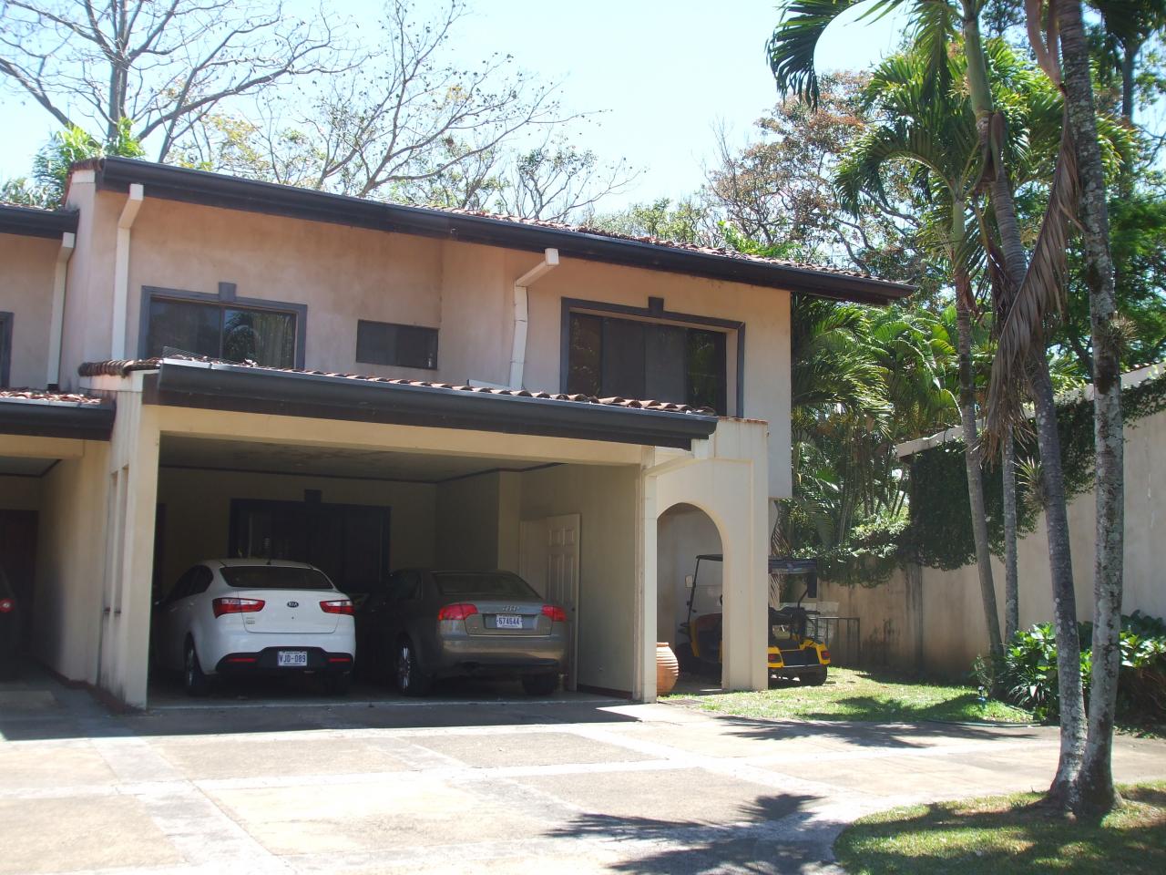 CR-075 property photo