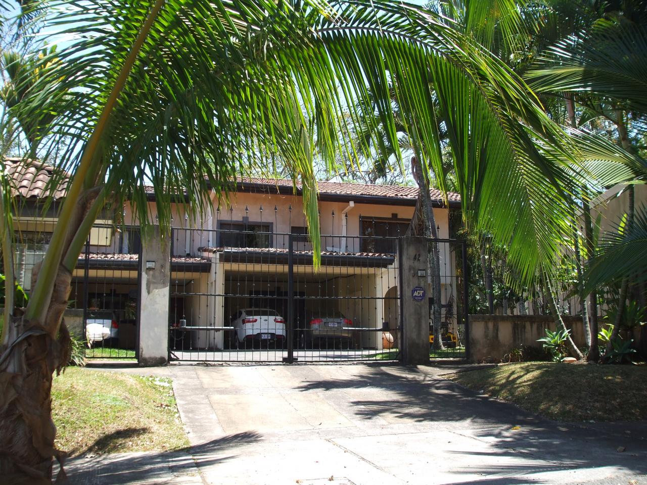 CR-075 property photo