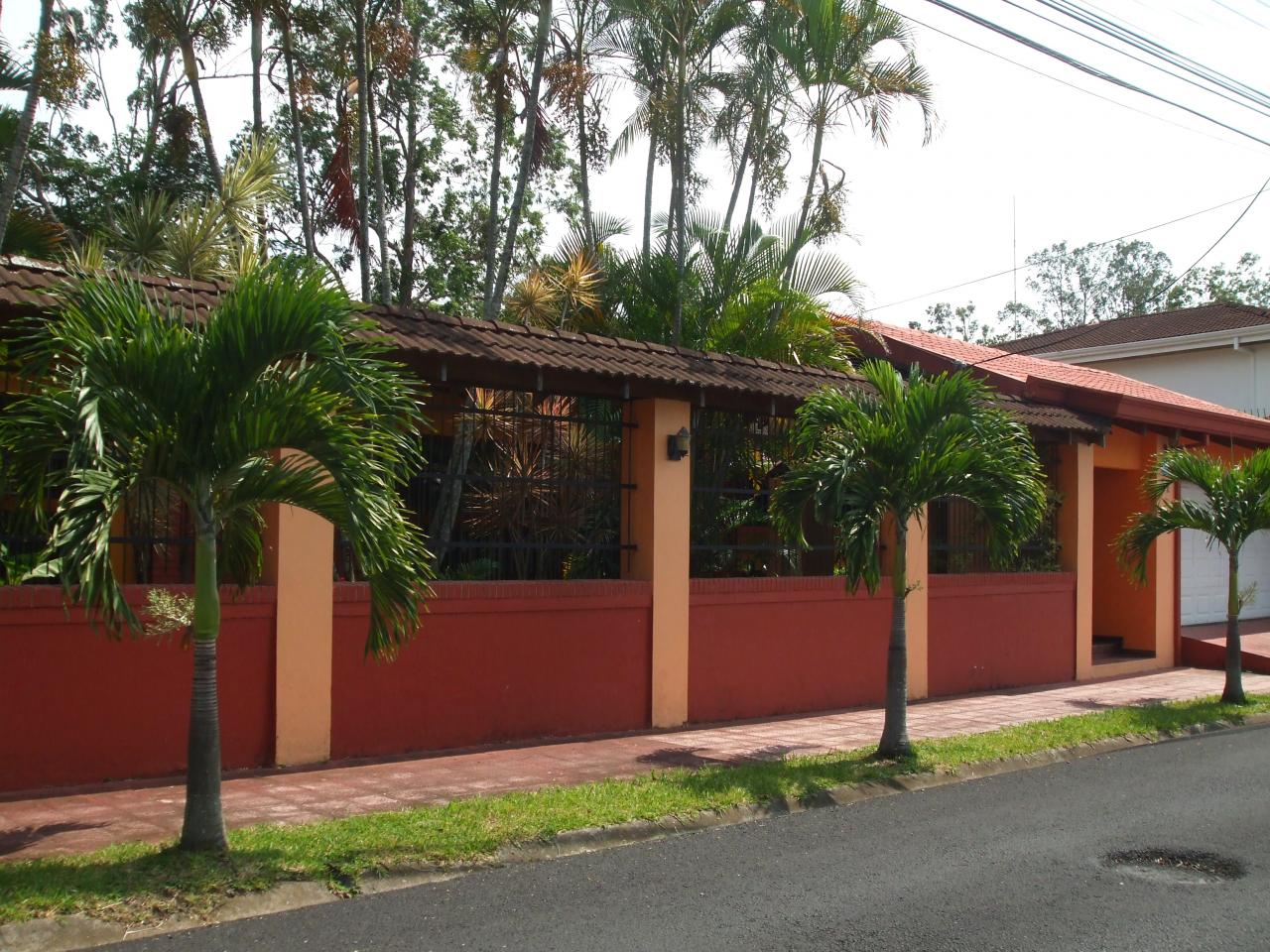 CR-077 property photo