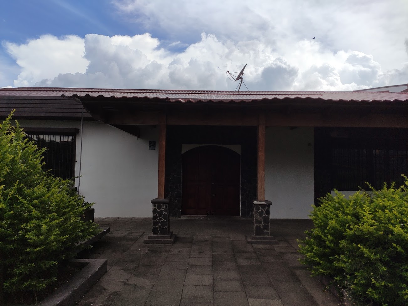 CR-105 property photo