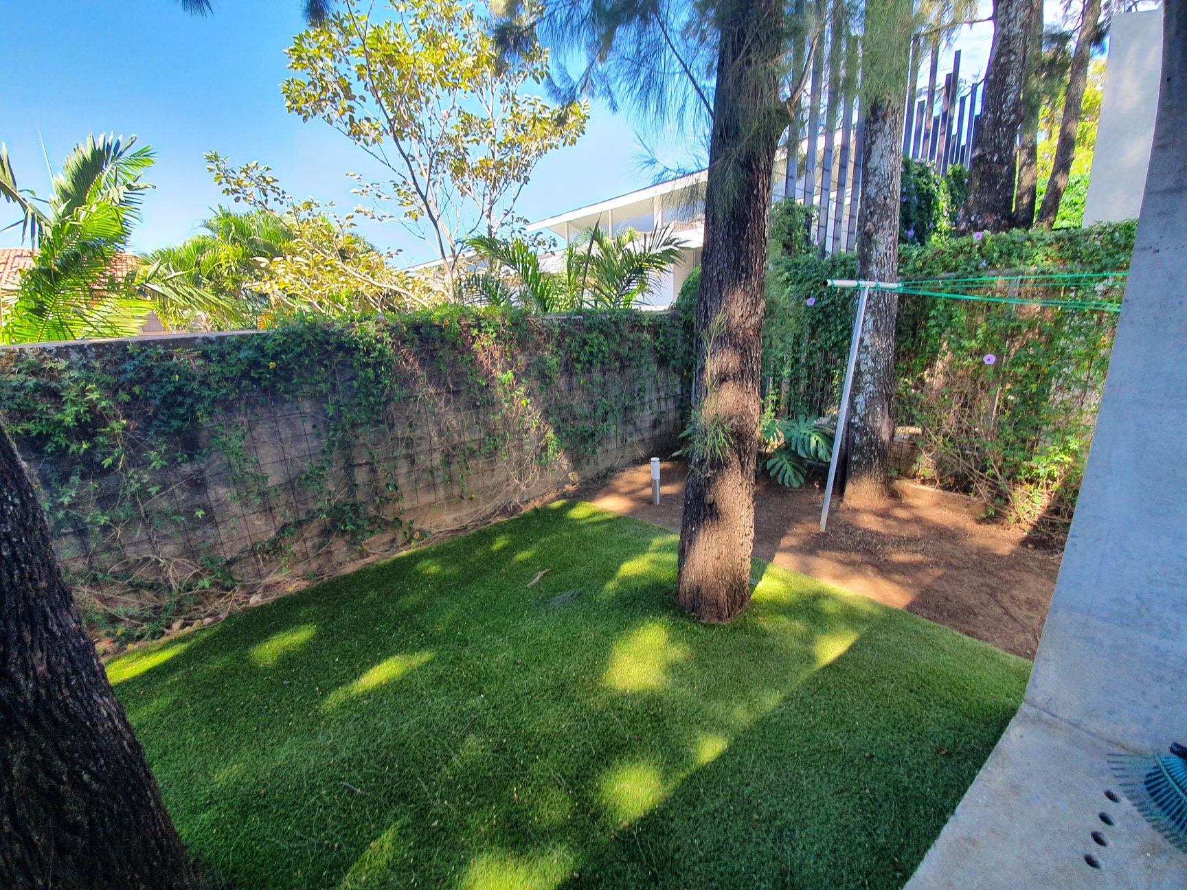 CR-106 property photo
