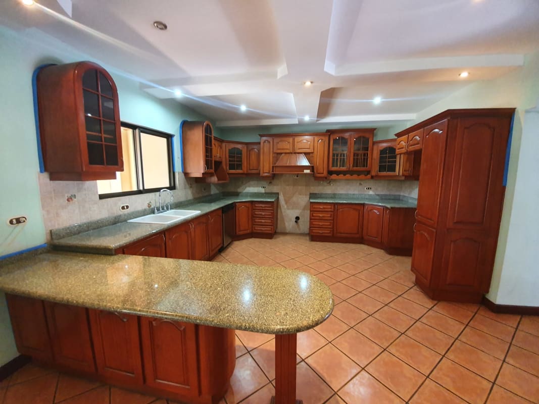 CR-107 property photo