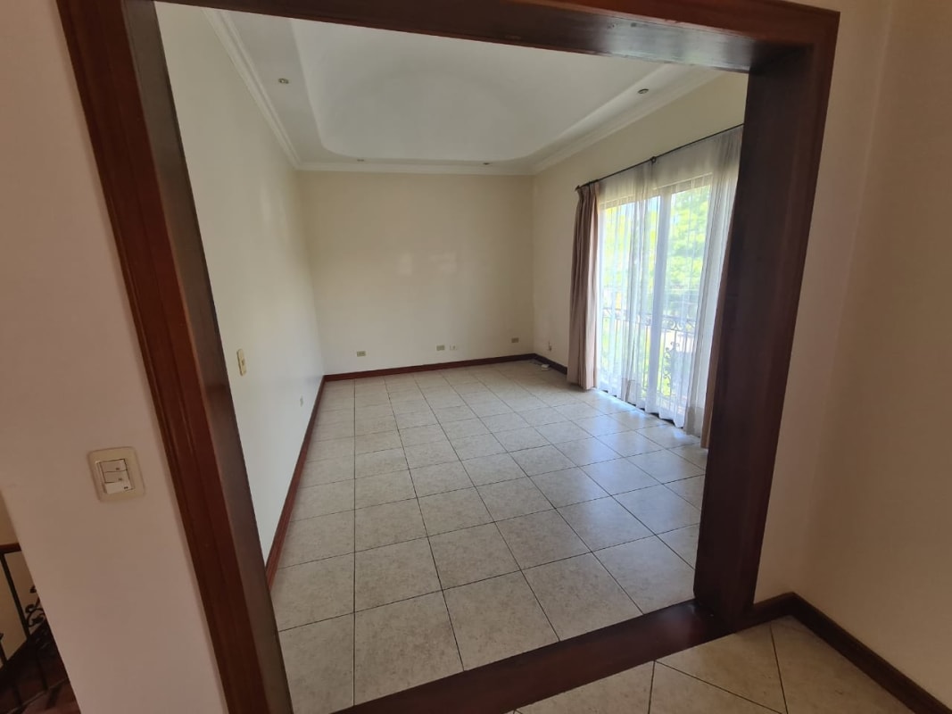CR-109 property photo