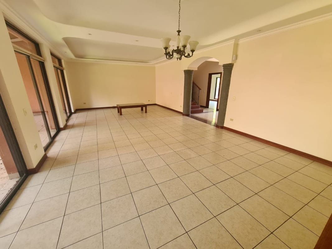 CR-109 property photo