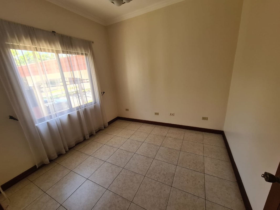 CR-109 property photo