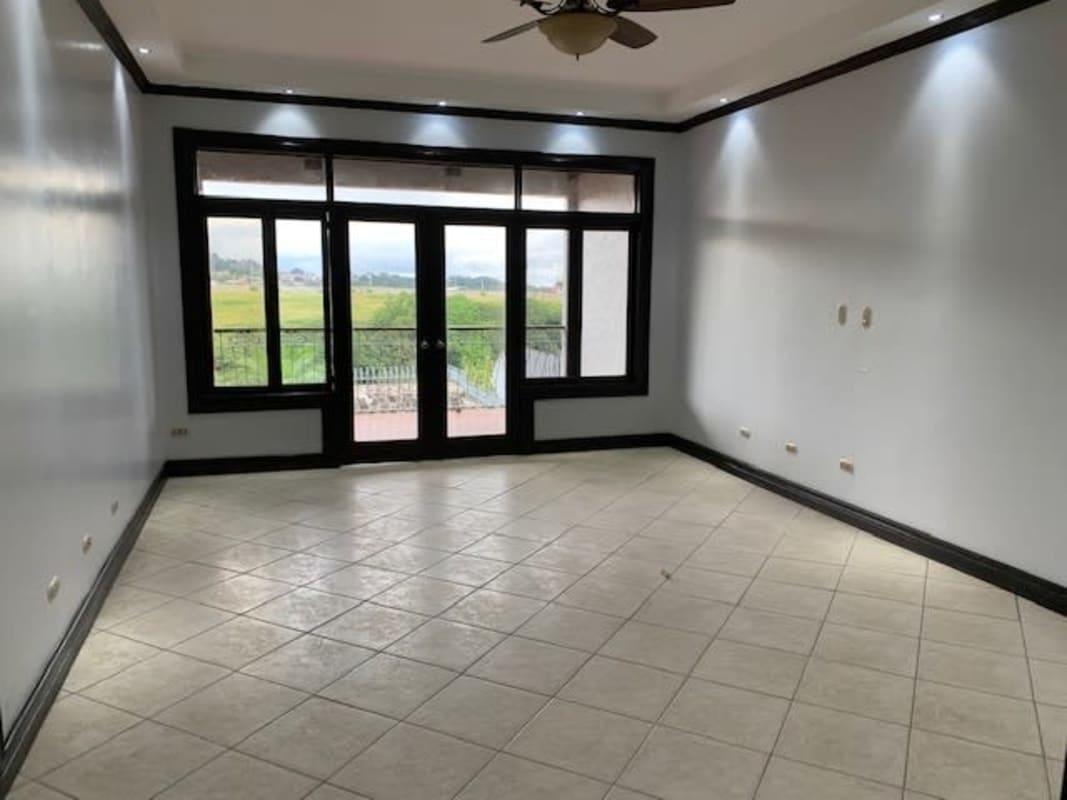 CR-110 property photo