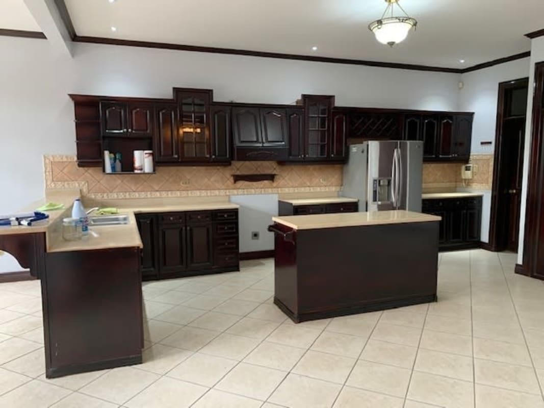 CR-110 property photo