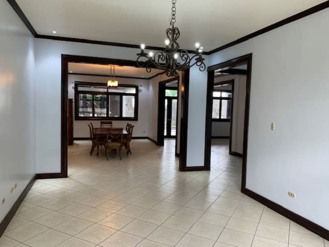 CR-110 property photo