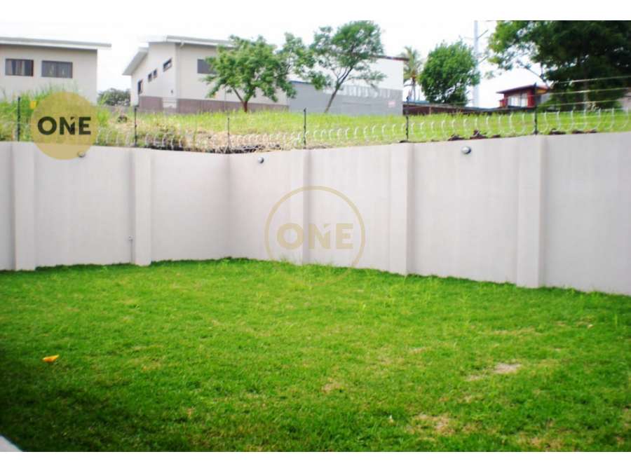 CR-112 property photo