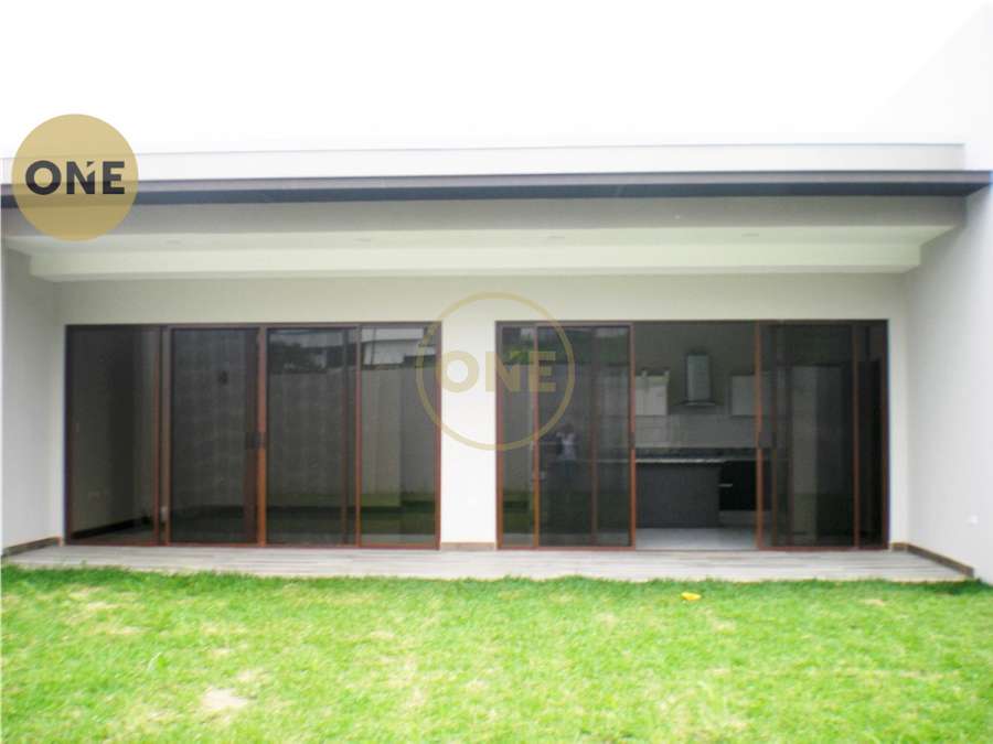 CR-112 property photo