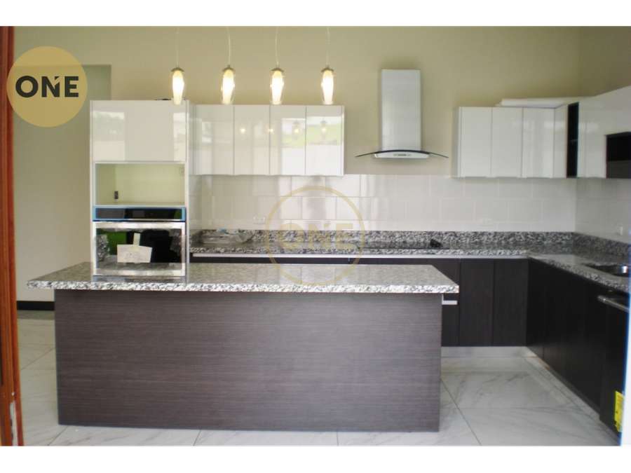 CR-112 property photo