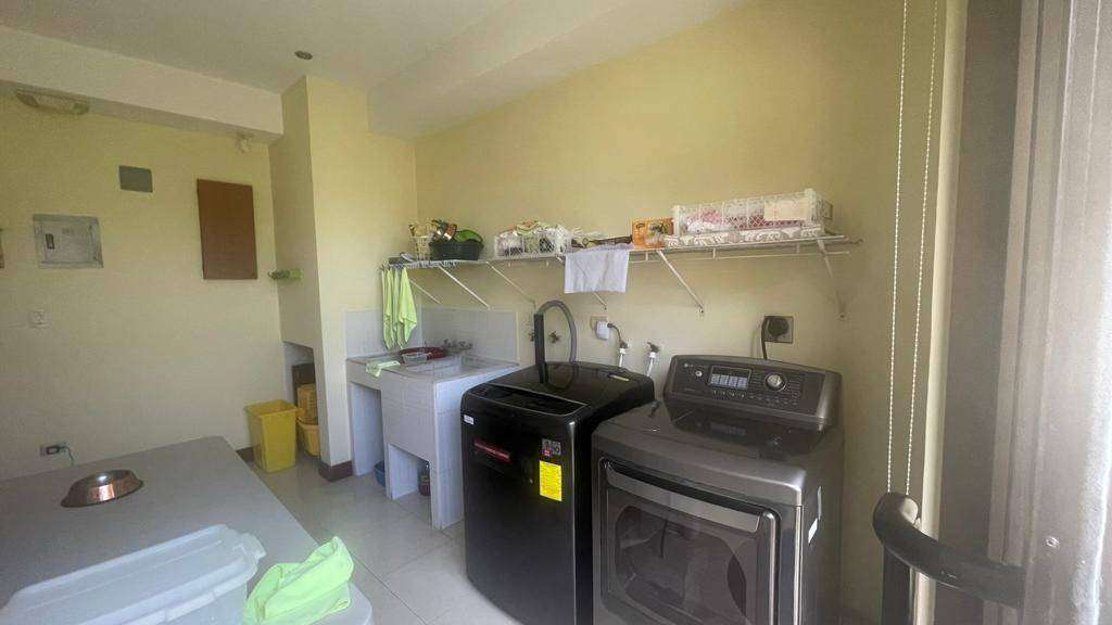 CR-123 property photo