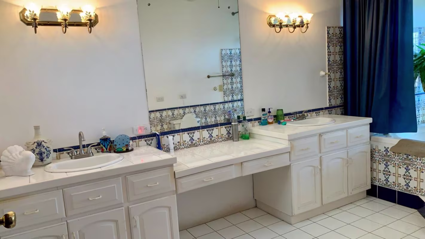 CR-125 property photo