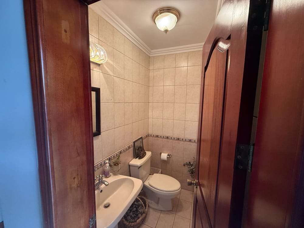 CR-128 property photo