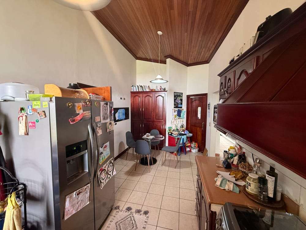 CR-128 property photo